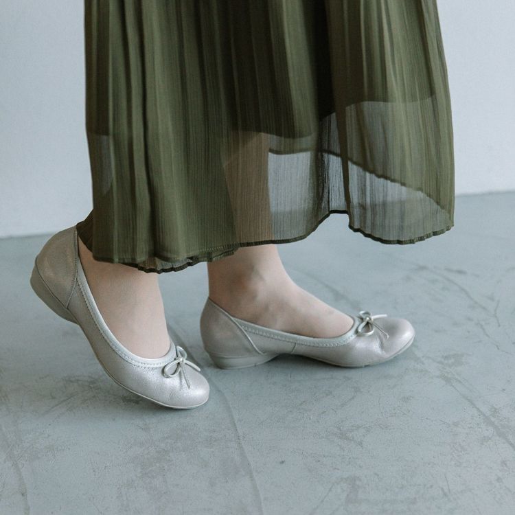 美品♡Foot Happy 晴雨兼用 リボンバレエシューズ WASHINGTON FootHappy [人気商品] 晴雨兼用リボンバレエシューズ