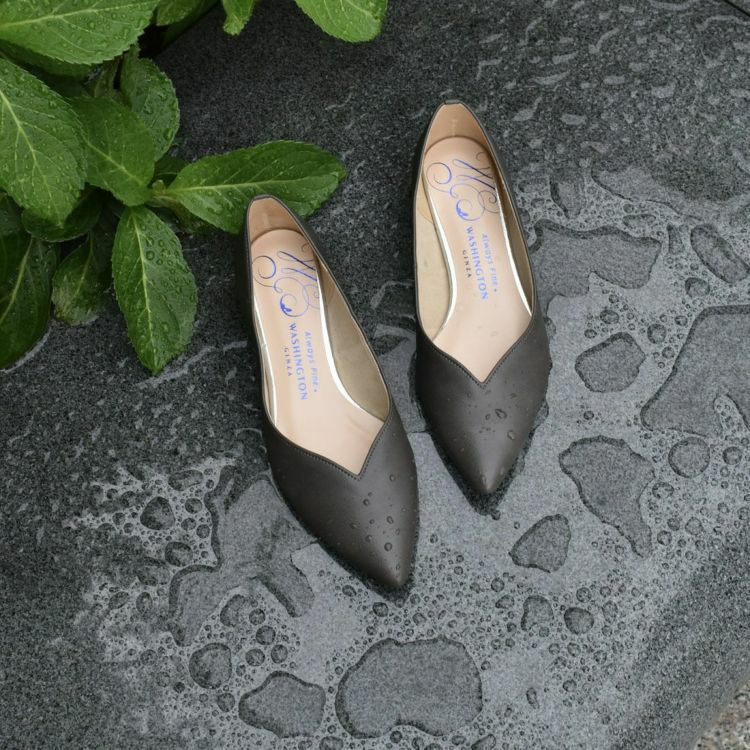 WASHINGTON 晴雨兼用 Vカット ローヒールパンプス ※一部予約商品