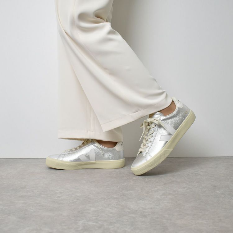 雑誌掲載 VEJA ヴェジャ レザースニーカー ホワイトゴールド ヴェジャ VEJA VEJA ヴェジャ スニーカー エスプラー レザー