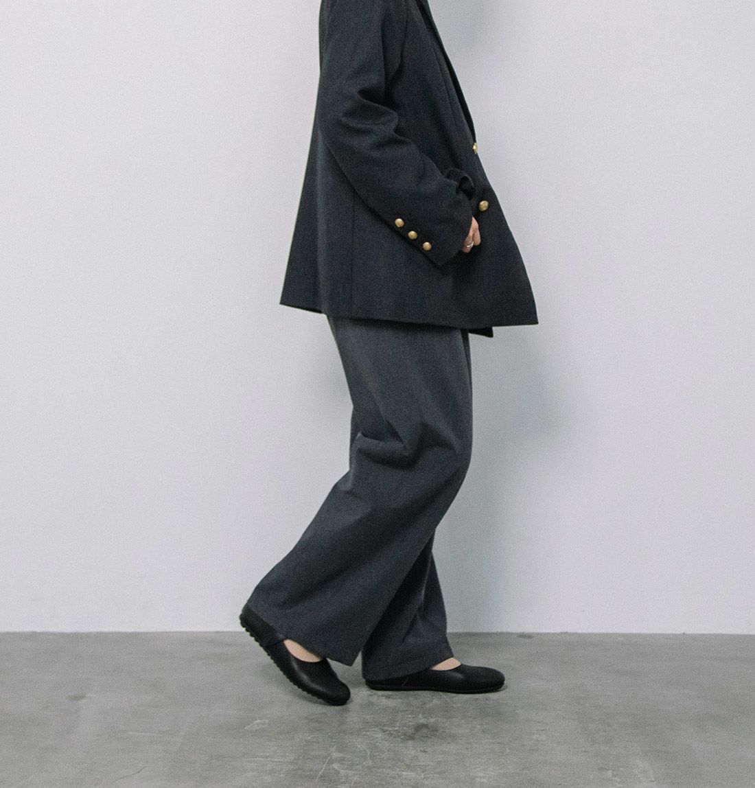 HACHI レザーストラップフラットシューズ|銀座ワシントン 公式サイト