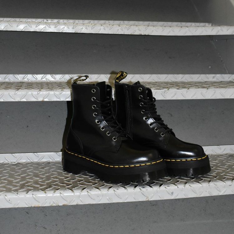 Dr. Martens 8ホールブーツ JADON|銀座ワシントン 公式サイト