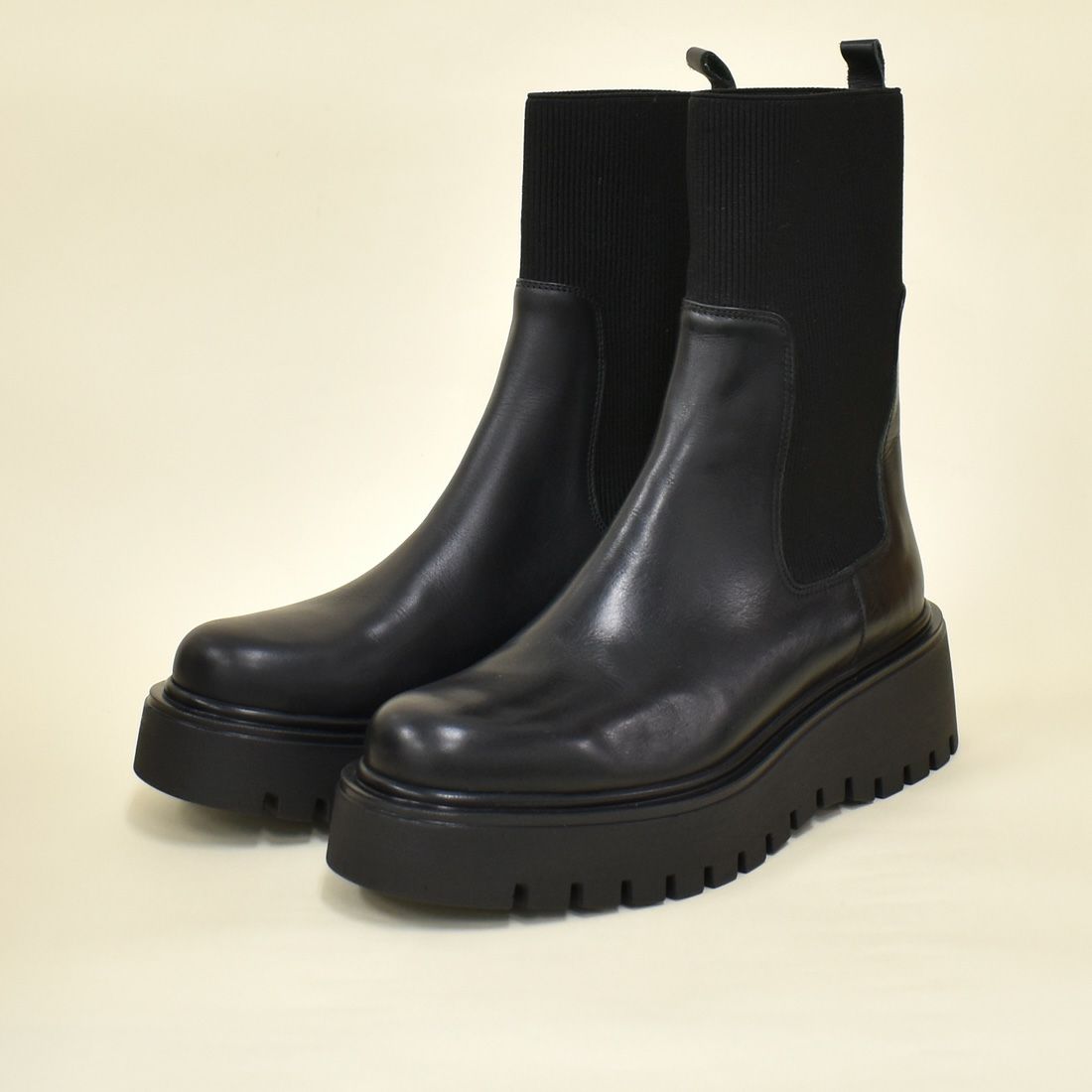 ♡✨美品！THE ROW サイドゴアブーツ 厚底5cm ブラック 23.5 THE ROW（ザ ロウ） 【ラスト1点】 ザ ロウ ブーツ F1274 L52 GRUNGE